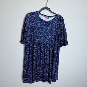 Heart Patterned Navy Top